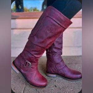 Women’s Tall Riding Boots in Burgundy - Stylish Comfort